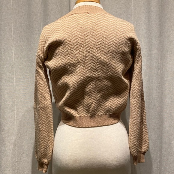 Chevron pattern cardigan - Picture 3 of 3